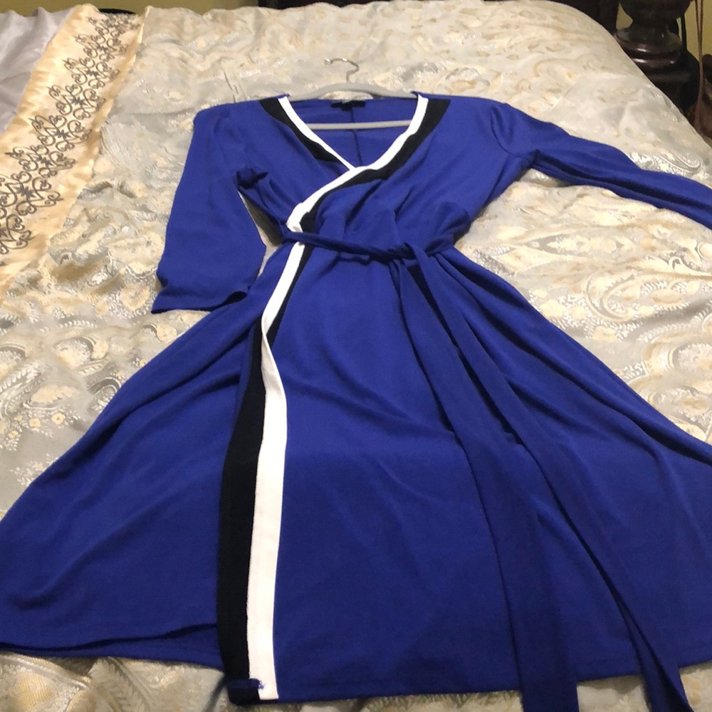 Multi color dress form fitting dress